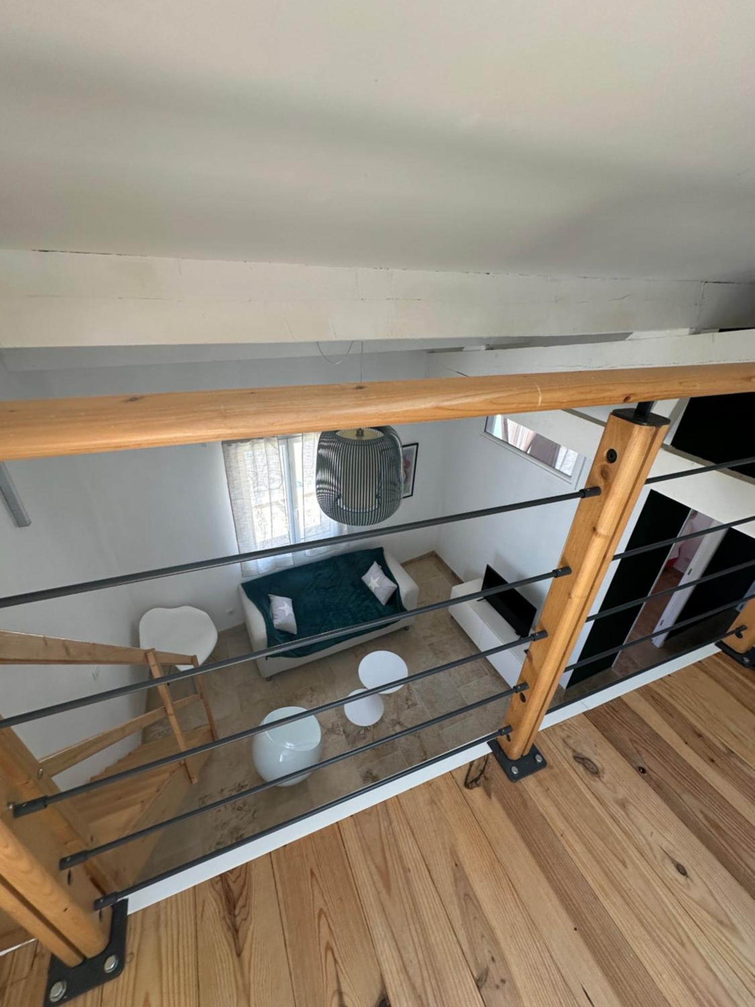 Appartement Avec Vue Sur L Eglise Des Saintes Luaran gambar